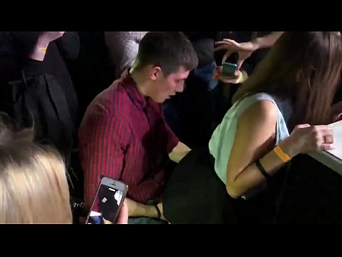 ❤️ రష్యన్ నైట్‌క్లబ్‌లో నిజమైన సెక్స్. 18 ఏళ్ల రష్యన్ అమ్మాయి మలద్వారం మరియు యోనిలో నైట్‌క్లబ్‌లో ఇబ్బంది పెట్టింది పోర్నో te.gaypornforyou.ru ❤